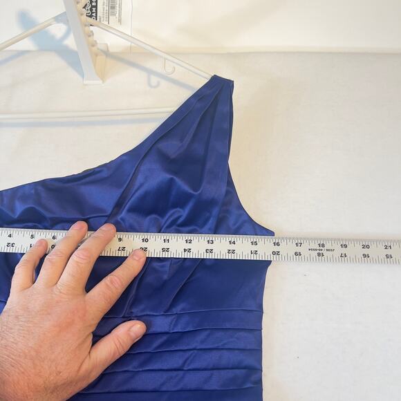 Shape FX Above the Knee Dress Woman Size 4 Royal Blue Ulimate Control Lining - Picture 8 of 16